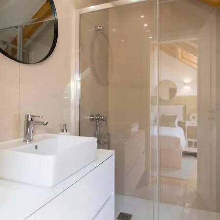 Stunning 3br Flat In Flores By Lovelystay *