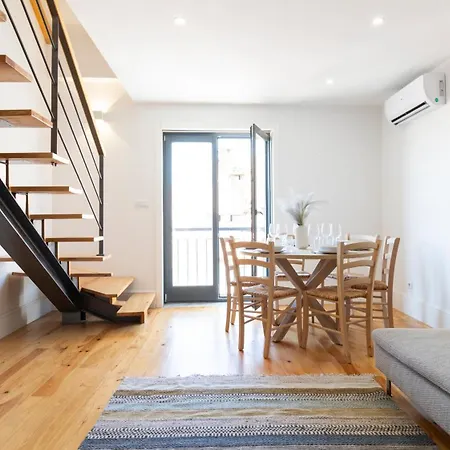 Stunning 3br Flat In Flores By Lovelystay 波尔图