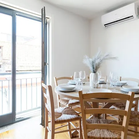 Stunning 3br Flat In Flores By Lovelystay