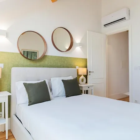 Stunning 3br Flat In Flores By Lovelystay