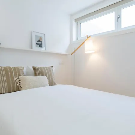 Stunning 3br Flat In Flores By Lovelystay Apartment