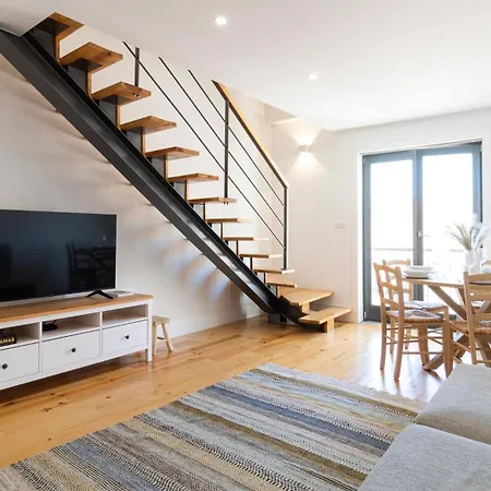 Apartment Stunning 3br Flat In Flores By Lovelystay Porto
